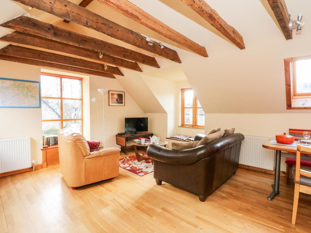 Larch Cottage Weem Экстерьер фото