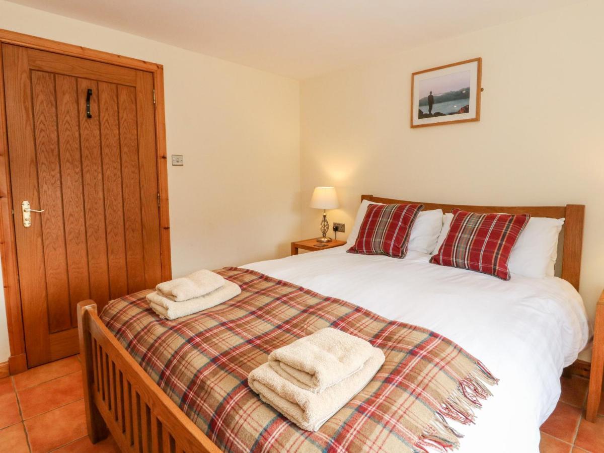 Larch Cottage Weem Экстерьер фото