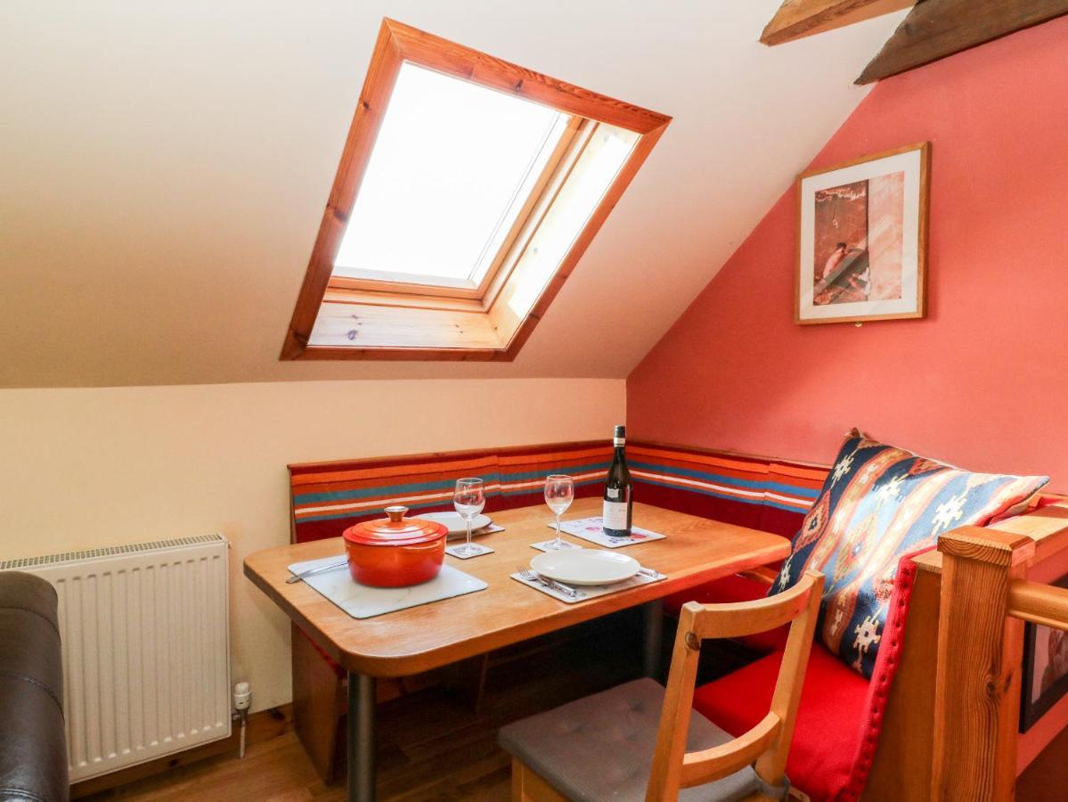 Larch Cottage Weem Экстерьер фото